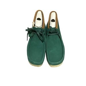 CLARKS WALLABEE BOOT SIZE 9.5 COLOR DARK GREEN